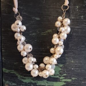 Elegant Pearl Cluster Necklace